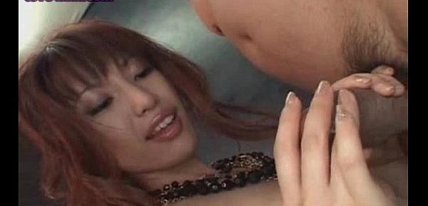  Sexy asian babe tastes huge dong (Stop Jerking Off! Try It D‍ailyFuc‍k.org)